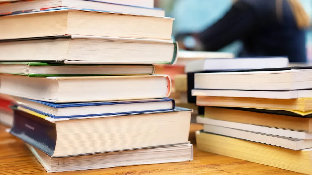 Tarnowskie biblioteki otwierają dwa różne światy - książek i drzew
