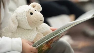 W bibliotece papier zamieni się w pomysł. Zajęcia dla dzieci