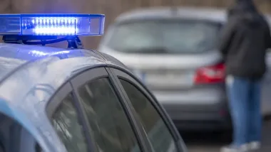 Policjant zawieszony po nocnej interwencji w Tarnowie. Jest monitoring
