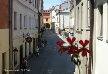 Lwowska zmienia się na oczach Tarnowa – cztery pasy, kładka i nowe oświetlenie