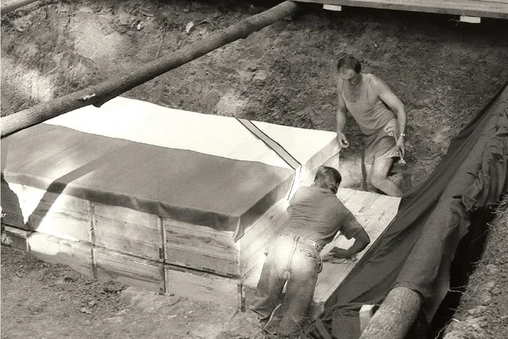 Fotografie z Charkowa wracają do Tarnowa i odsłaniają historię ukrywaną pół wieku