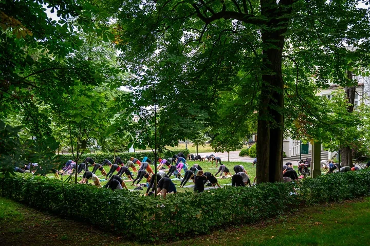 Bezpłatny pilates w Parku Strzeleckim. Start o 18 i bez zapisów
