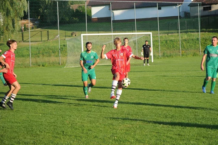 Trzy mecze na stadionie przy Piłsudskiego. Tarnowskie derby w klasie B