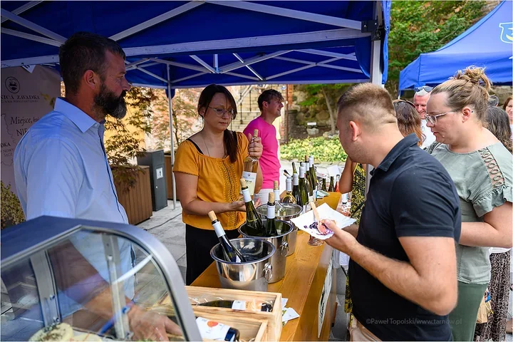 Tarnowski Festiwal Wina wraca na Starówkę. Trzecia edycja z regionalnymi winnicami i lokalnymi smakami