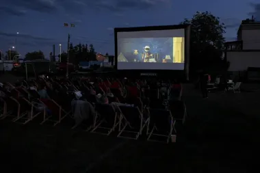 Kino pod chmurką przy Warsztatowej wraca. W Tarnowie będzie wzruszający seans