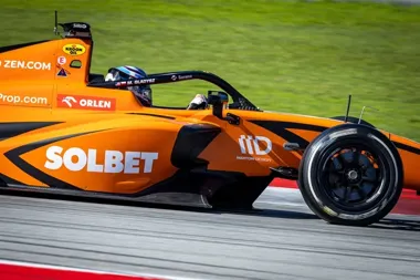 Maciej Gładysz zamknął sezon F3 testami. Przejechał ponad 660 kilometrów