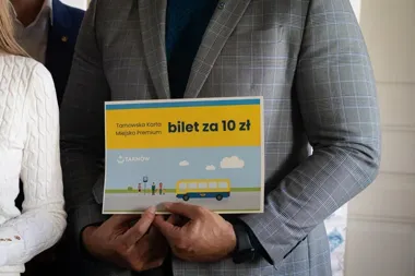 Tańsze bilety tylko dla Premium. Tarnów zmienia zasady w autobusach