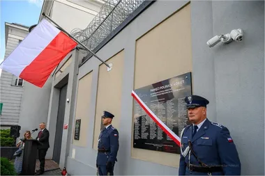 Przed dawnym więzieniem w Tarnowie zabrzmi pamięć o pierwszym transporcie Polek