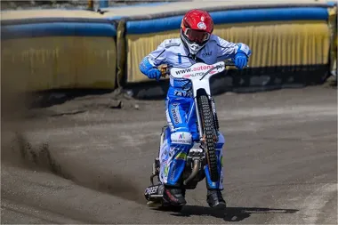 Unia Tarnów wypada z gry i traci cały skład żużlowców