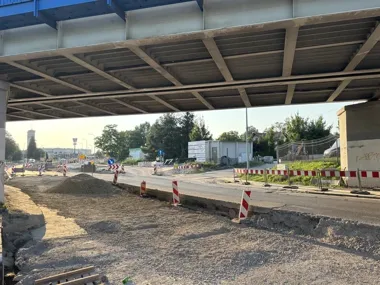 Na Lwowskiej powstaje kładka. Ulica zyska po dwa pasy w każdym kierunku