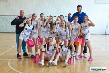 Tarnowskie juniorki wracają z Koszalina z trzecim miejscem i bez awansu