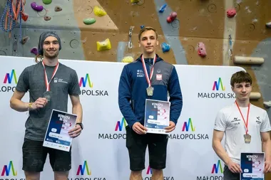 Tarnowska młodzież znów sięgnęła po medale w krajowej wspinaczce na czas