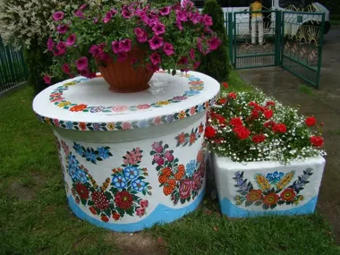 Zalipiańskie kwiaty wracają do Tarnowa. Bernadetta Słota pokaże, jak rodzi się wzór