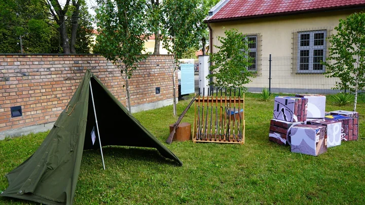 Muzeum w Tarnowie szykuje lato z wojskiem, misiem Wojtkiem i PRL-em