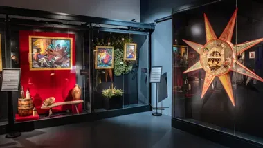 Stryjeńska w Tarnowie - wystawa zdobywa publiczność i wydłuża niedzielne godziny zwiedzania