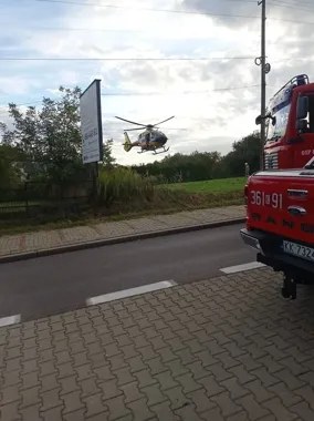 Wybuch w domu pod Tarnowem. Kobieta śmigłowcem trafiła do szpitala