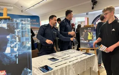 Policjanci z Żabna na Targach - ponad 20 szkół i duże zainteresowanie