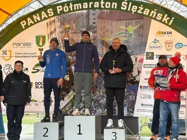 Tarnowski policjant wpadł na podium i zaskoczył na trudnej trasie