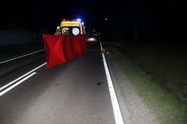 W Brniu nocna chwila skończyła się śmiercią pieszego pod audi