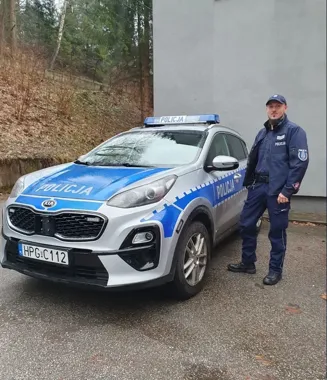 Dzielnicowy z Ciężkowic utrzymuje porządek - prywatnie kolekcjonuje broń