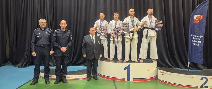 Strażak z Tarnowa na podium ogólnopolskiego Pucharu Polski w karate Kyokushin